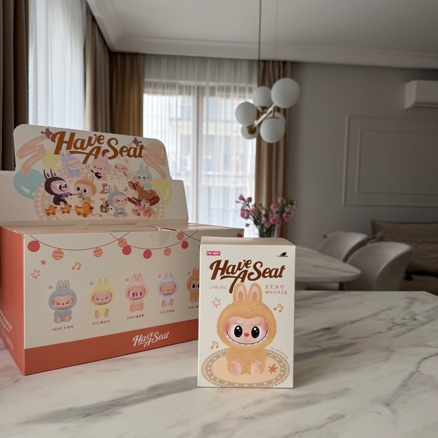Porte-clés Labubu « Have a Seat » (BLINDBOX)